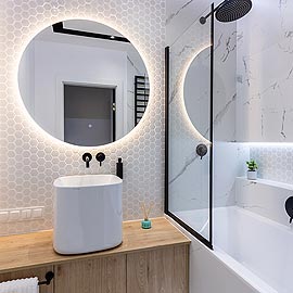 ¿Cómo decorar un cuarto de baño pequeño?