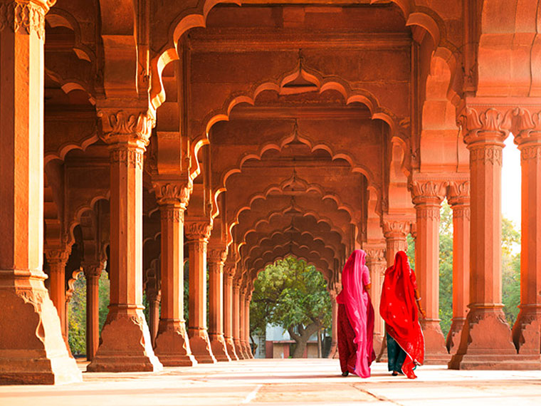 Cuadro canvas women in traditional dress india