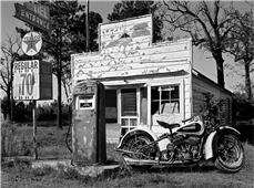 Cuadro canvas abandoned gas station new mexico