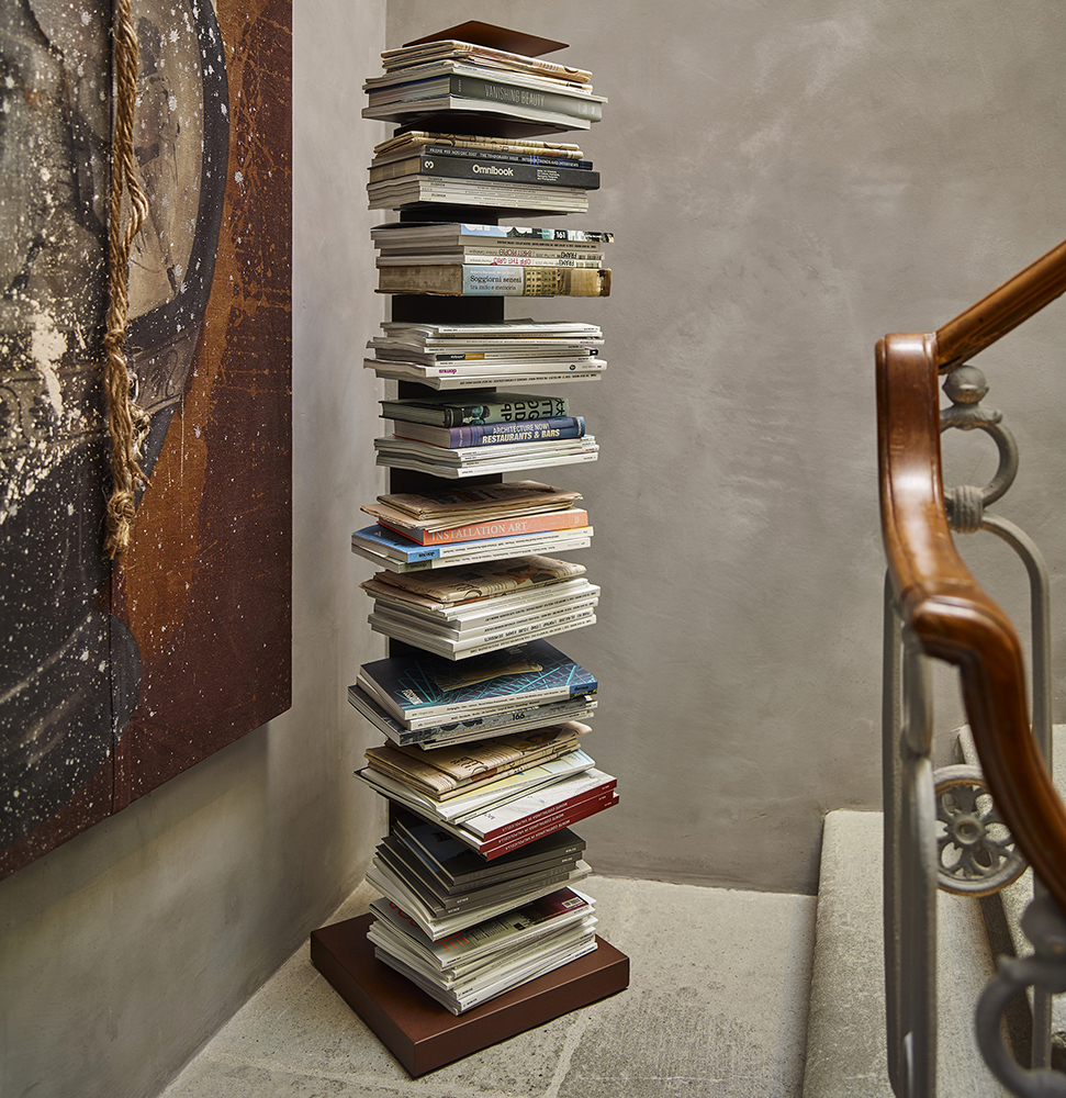 Librero de pared vertical Ptolomeo de lujo en . Tu  tienda de muebles de lujo
